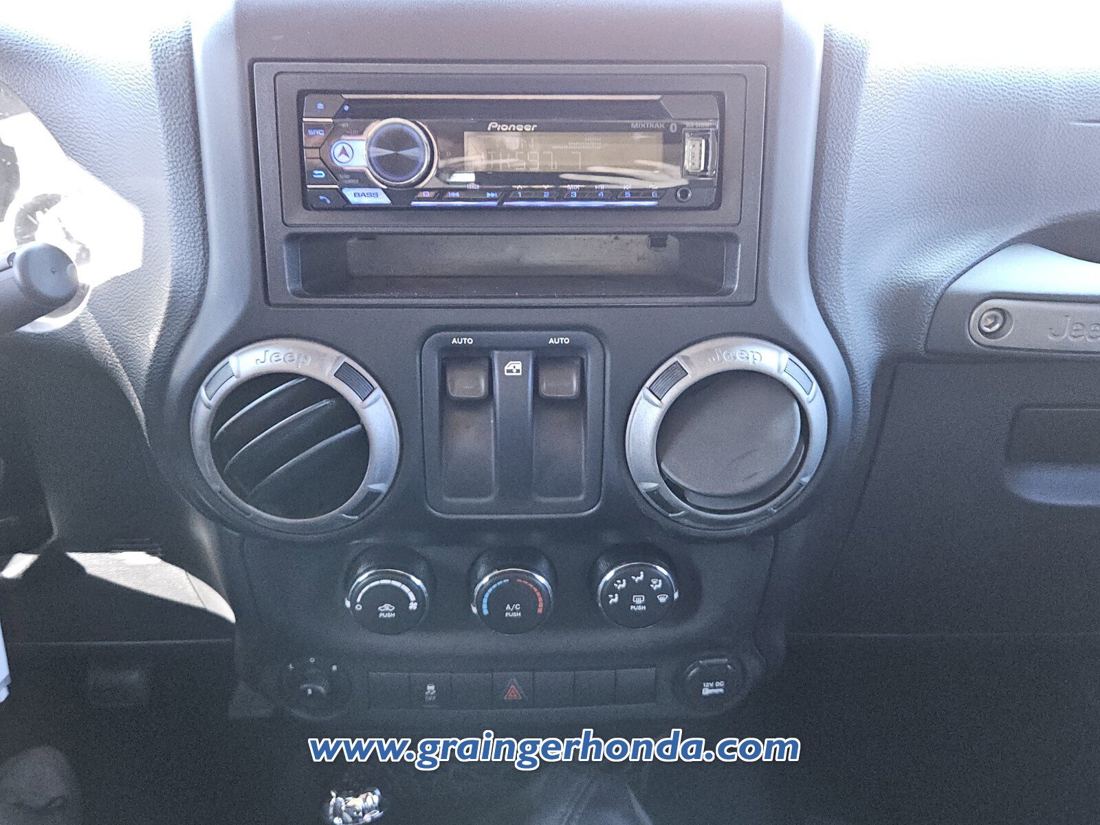 Used 2012 Jeep Wrangler Sport image 14