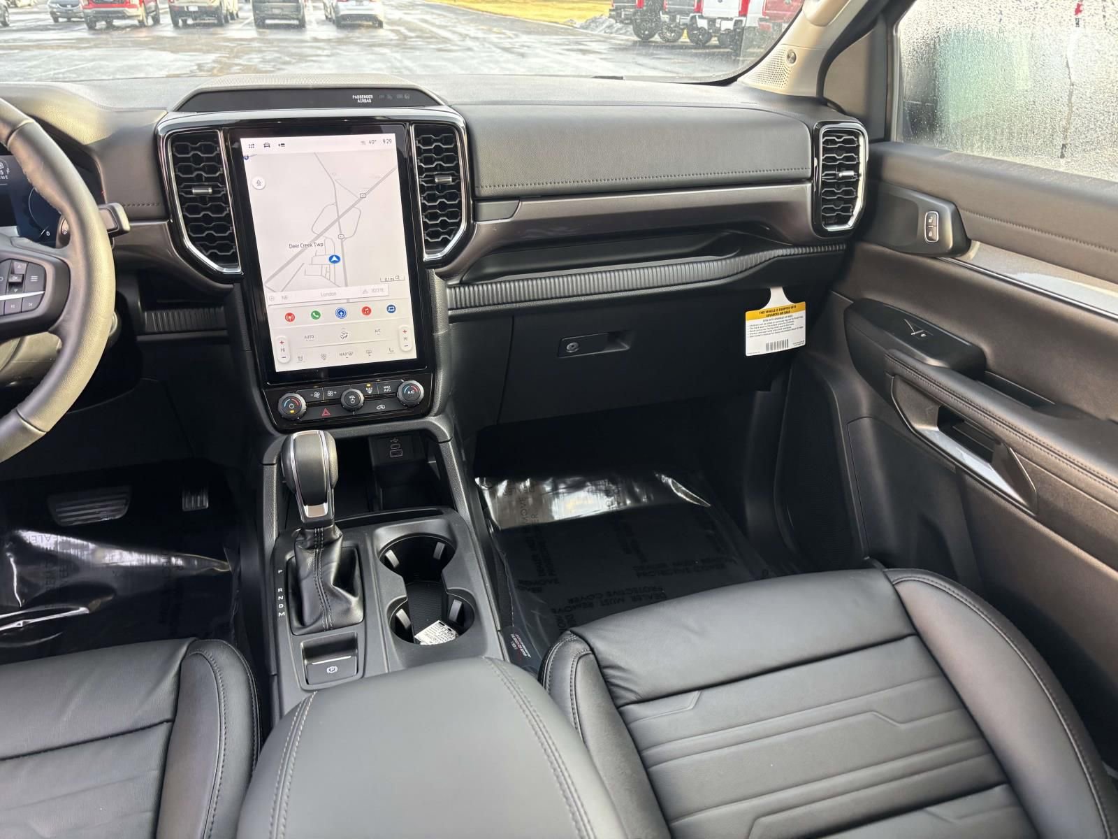 New 2025 Ford Ranger Lariat w/ Black Appearance Package image 30