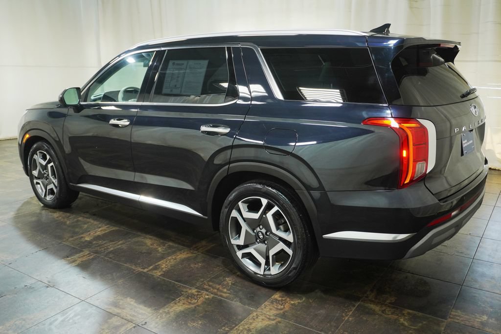 Used 2023 Hyundai Palisade Limited w/ Cargo Package AWD/4WD image 12