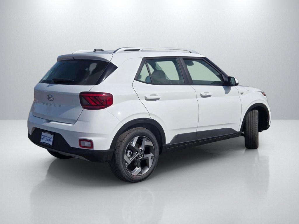 New 2026 Hyundai Venue SEL FWD image 4