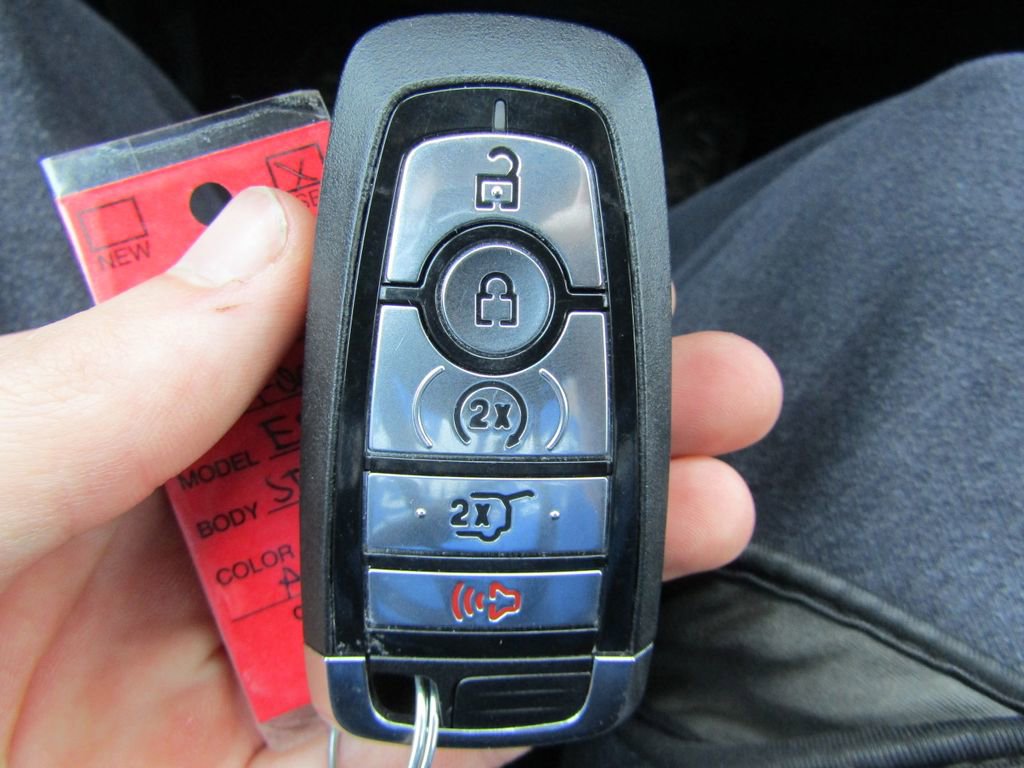 Used 2025 Ford Escape ST-Line Select w/ Tech Pack #1 image 39