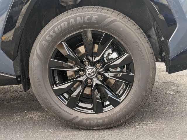 Used 2026 Toyota RAV4 SE AWD/4WD image 36