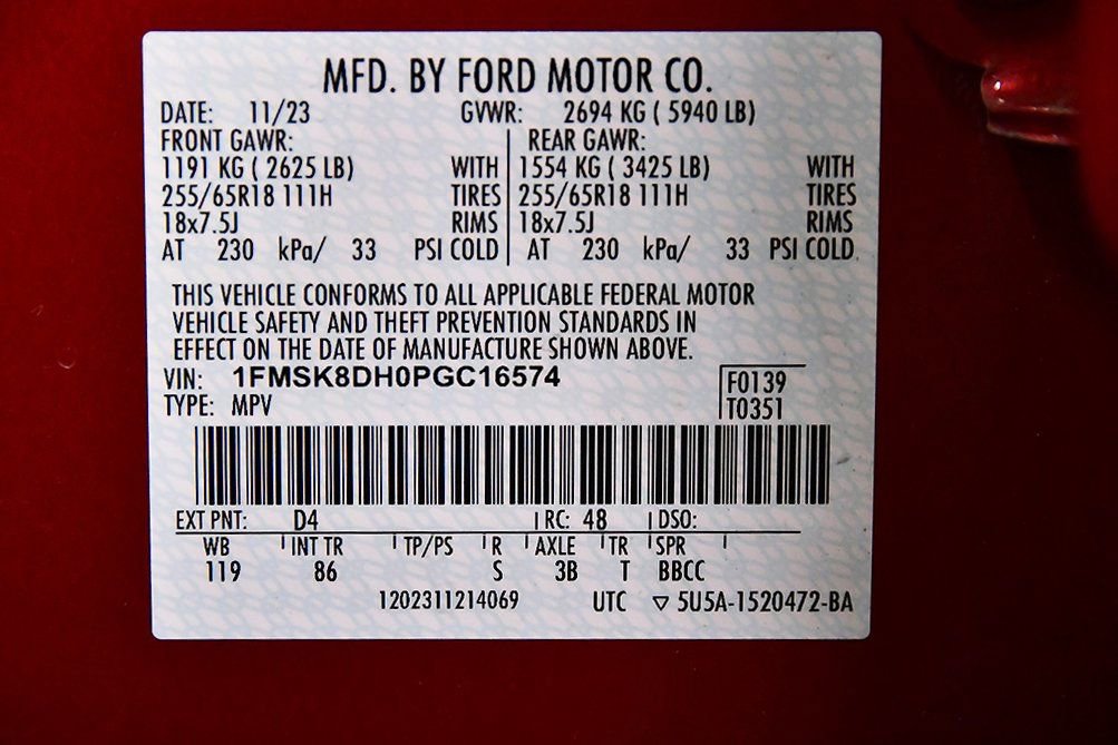 Used 2023 Ford Explorer XLT image 15