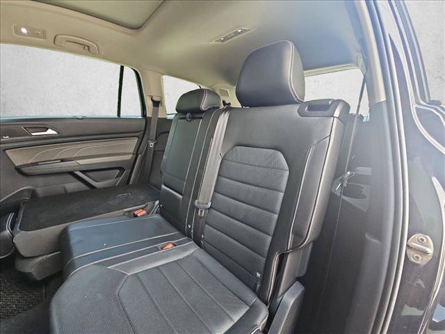 Used 2023 Volkswagen Atlas SEL Premium AWD/4WD image 9