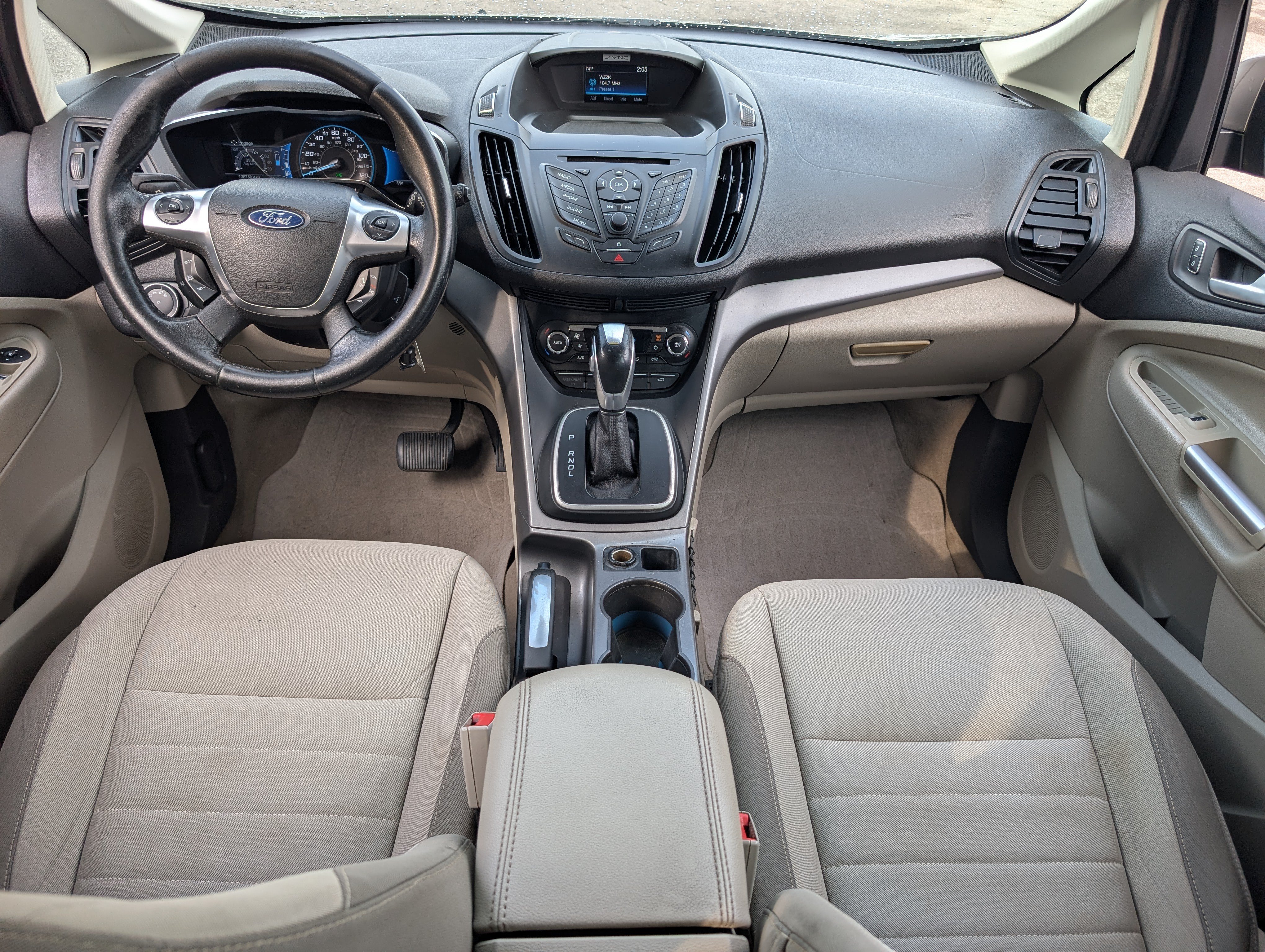 Used 2015 Ford C-MAX SE w/ Equipment Group 201A FWD image 16
