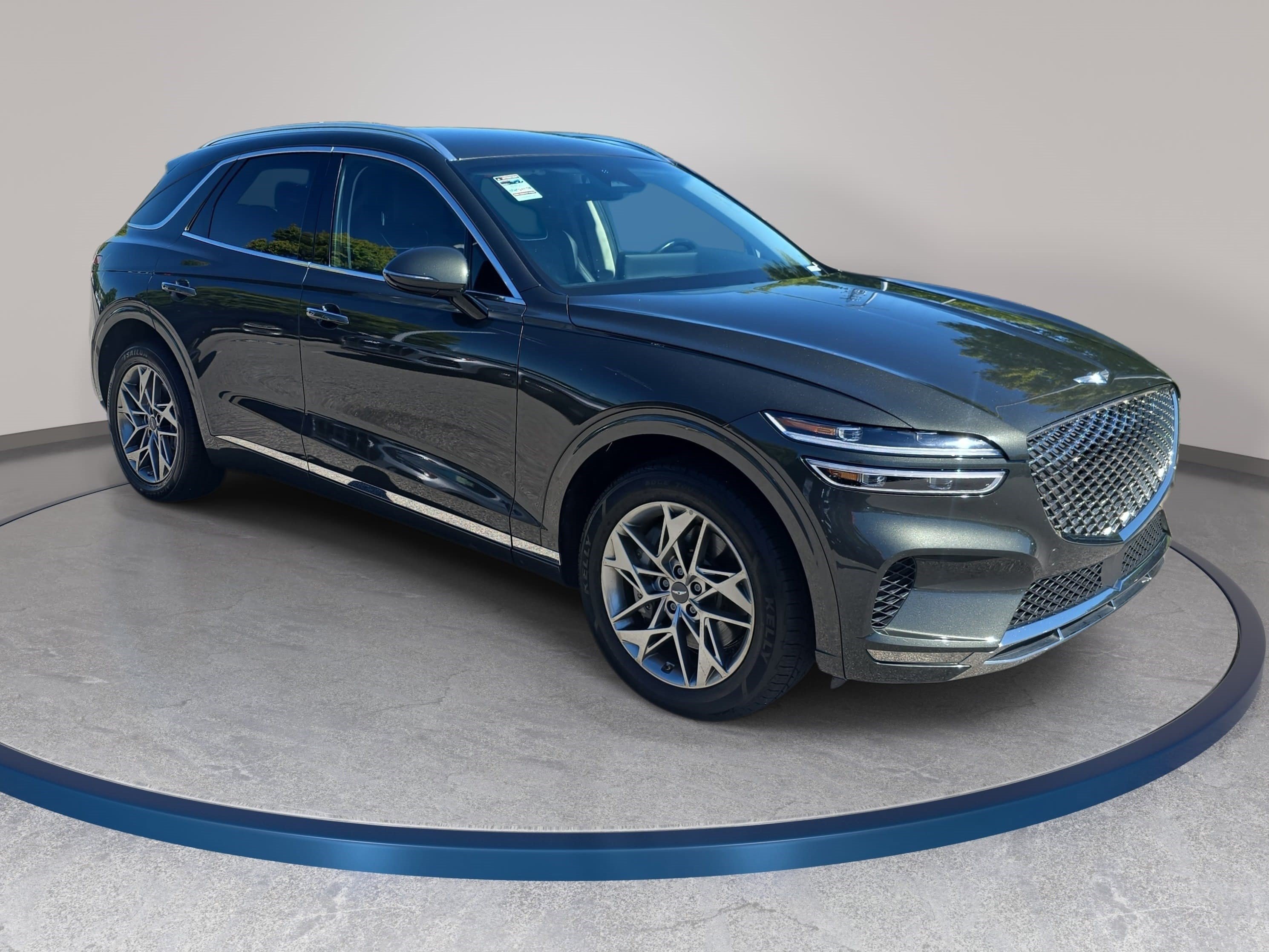 Used 2025 Genesis GV70 2.5T AWD/4WD image 3