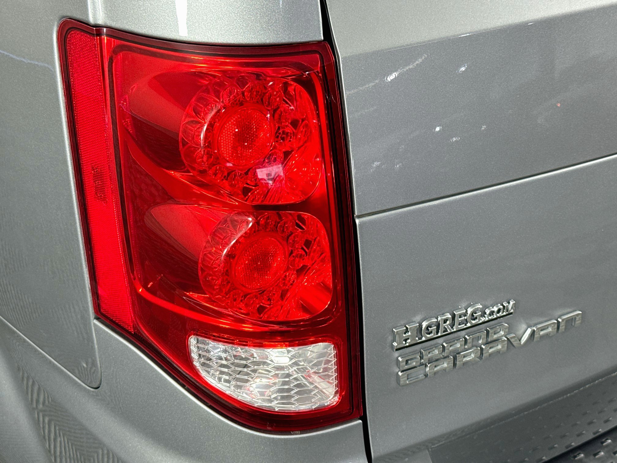 Used 2018 Dodge Grand Caravan SE w/ UConnect Hands-Free Group FWD image 56
