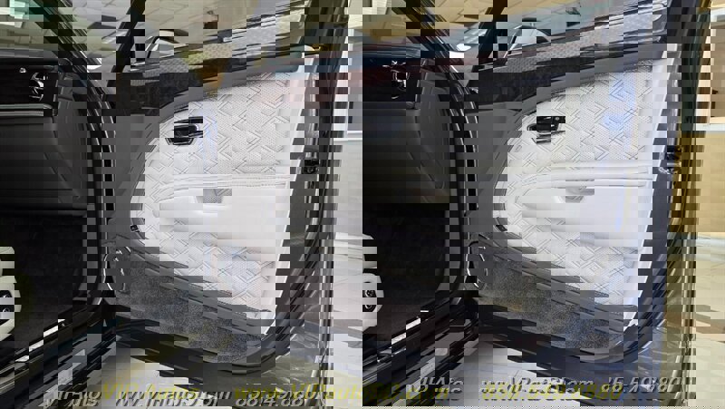 Used 2013 Bentley Mulsanne RWD image 15