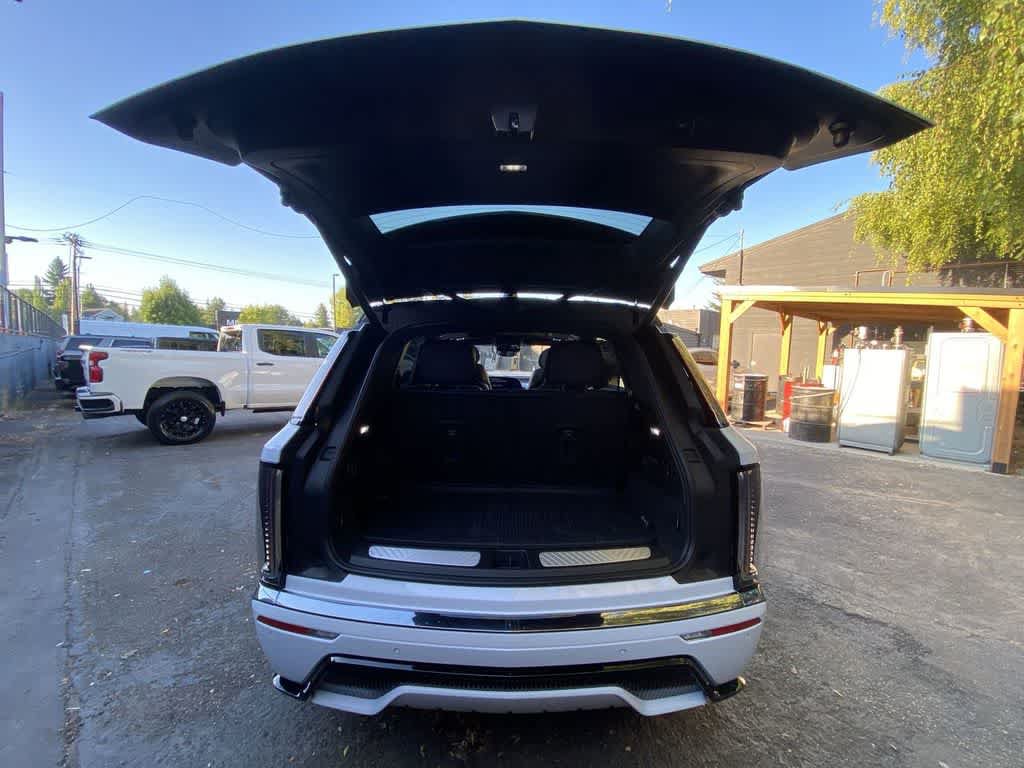 Certified 2026 Cadillac Vistiq Premium Luxury w/ LPO, Floor Liner Package AWD/4WD image 26