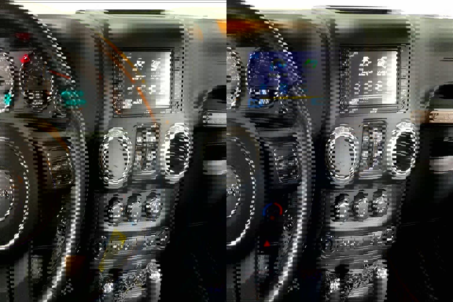 Used 2017 Jeep Wrangler Unlimited Sahara w/ Connectivity Group image 6