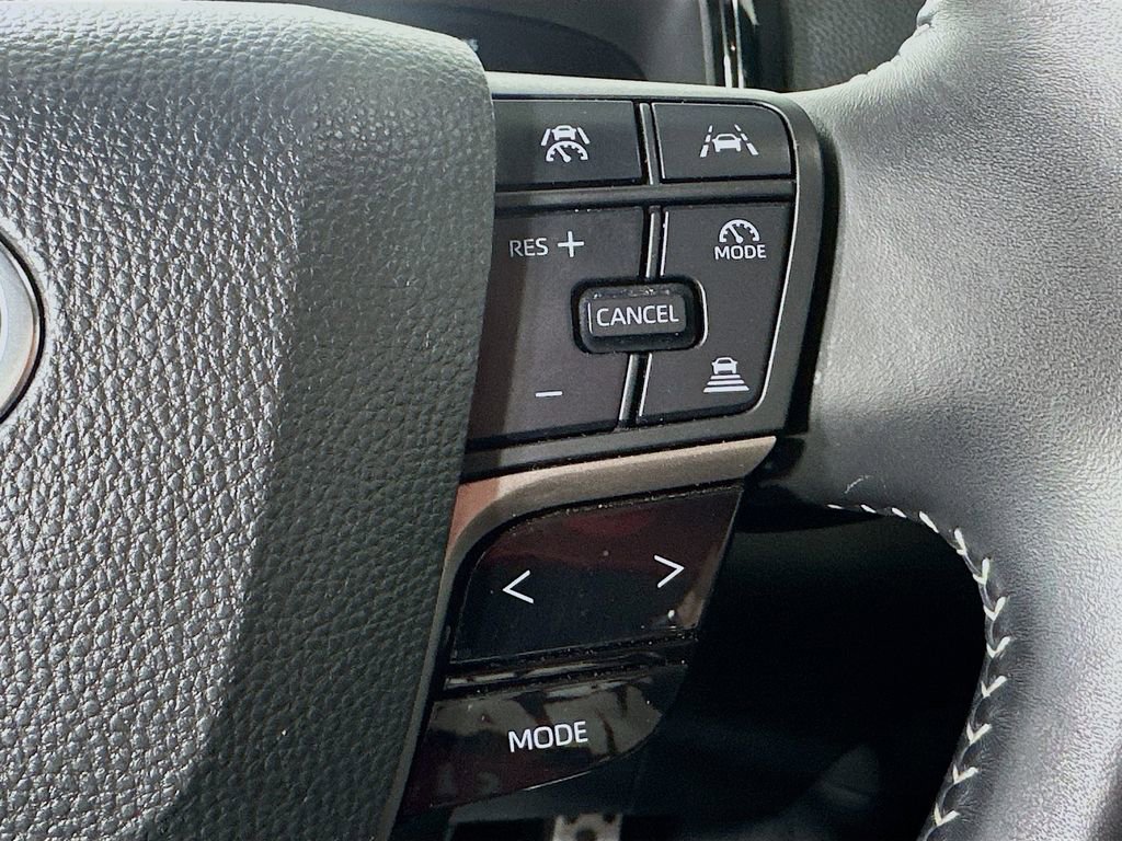 Used 2025 Toyota Camry SE FWD image 23