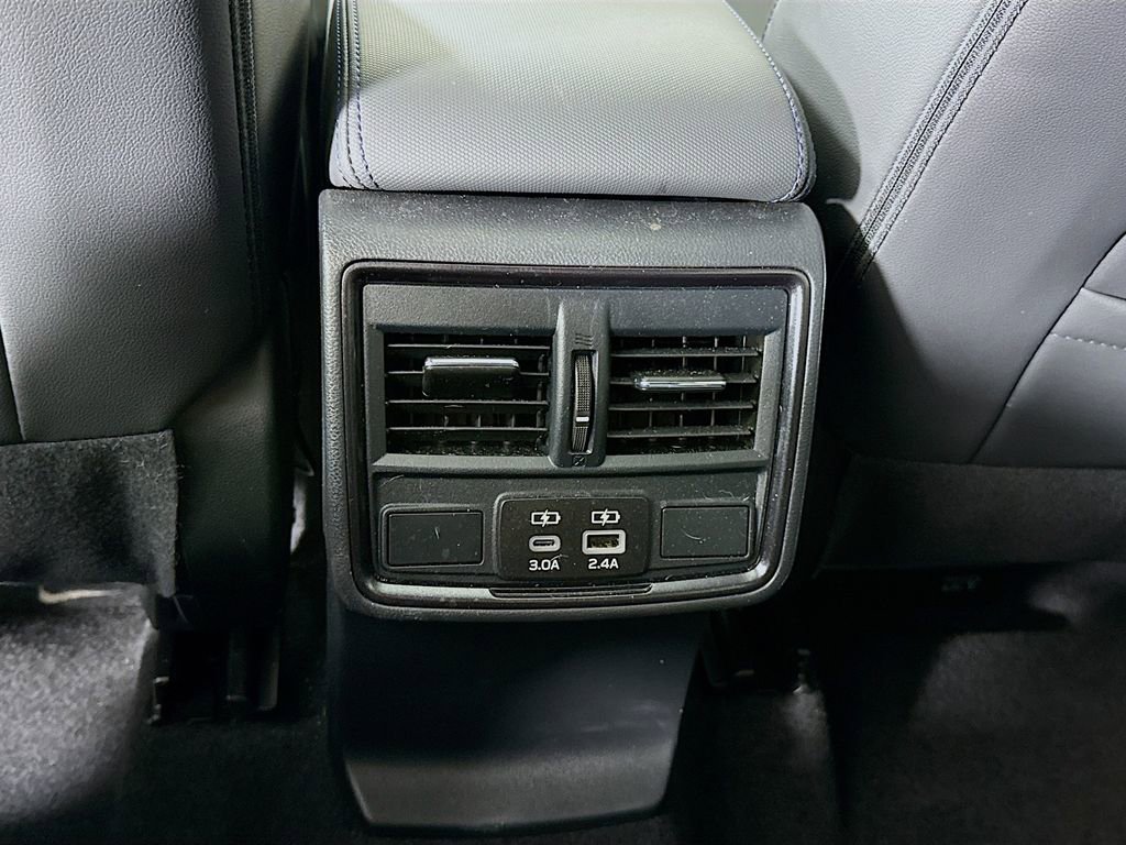 Used 2025 Subaru Forester Limited image 31