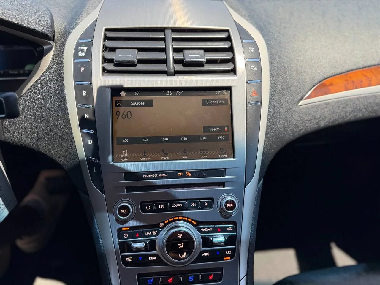 Used 2017 Lincoln MKZ Reserve FWD image 47