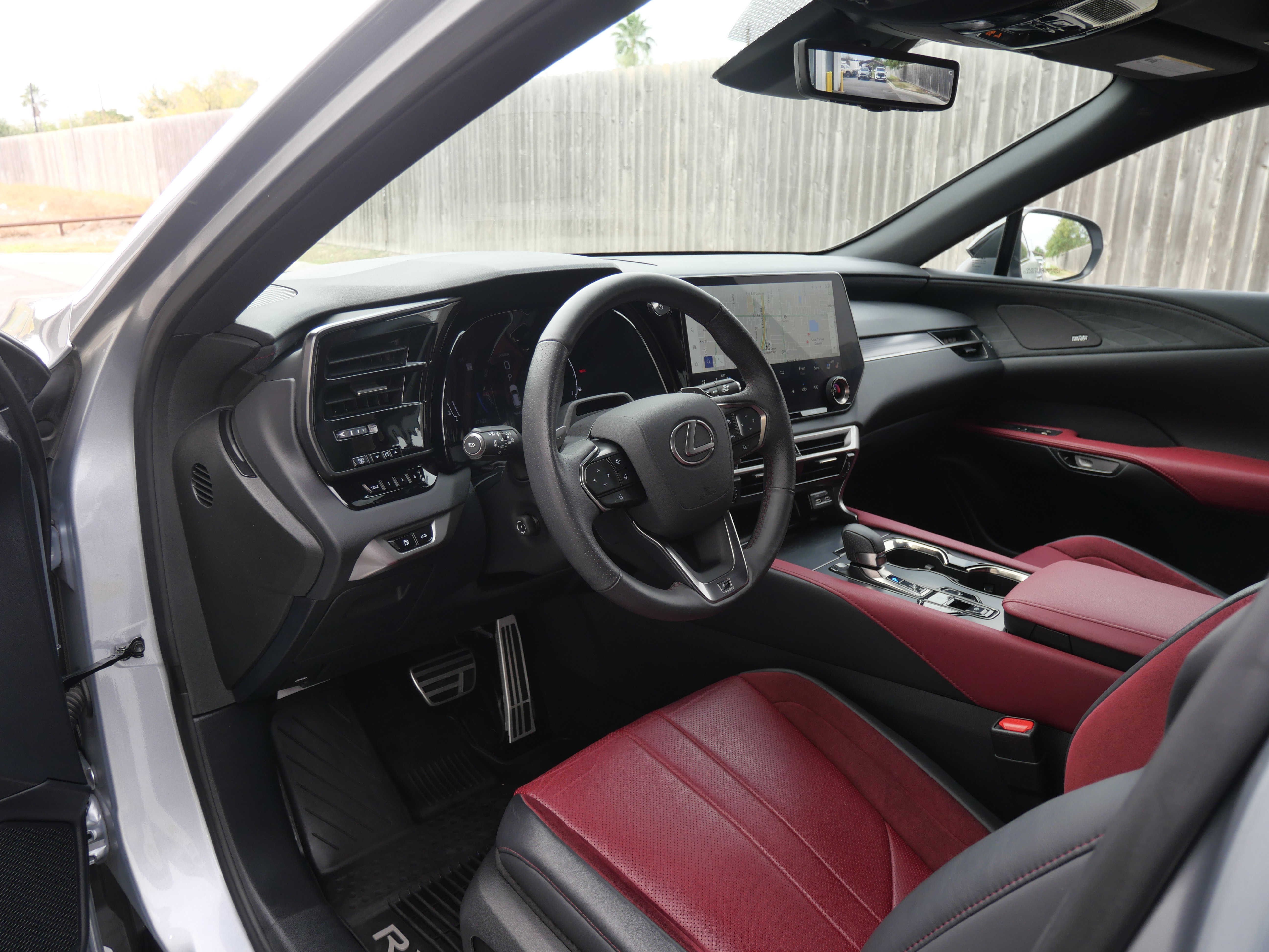 Used 2023 Lexus RX 500h F Sport image 18