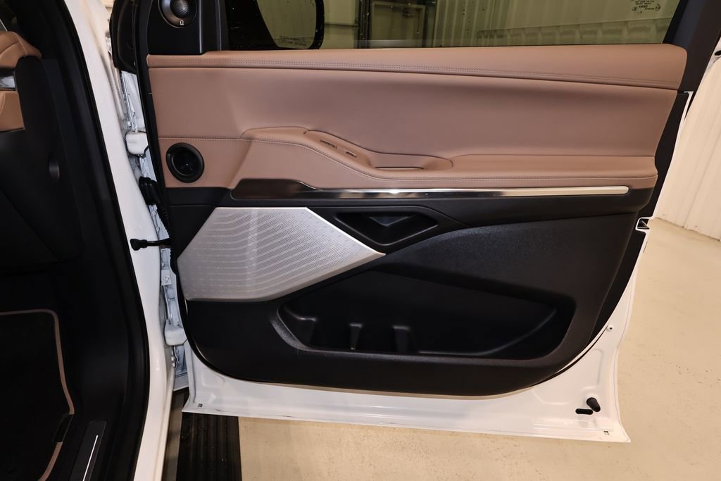 Used 2025 Lincoln Navigator Black Label image 25