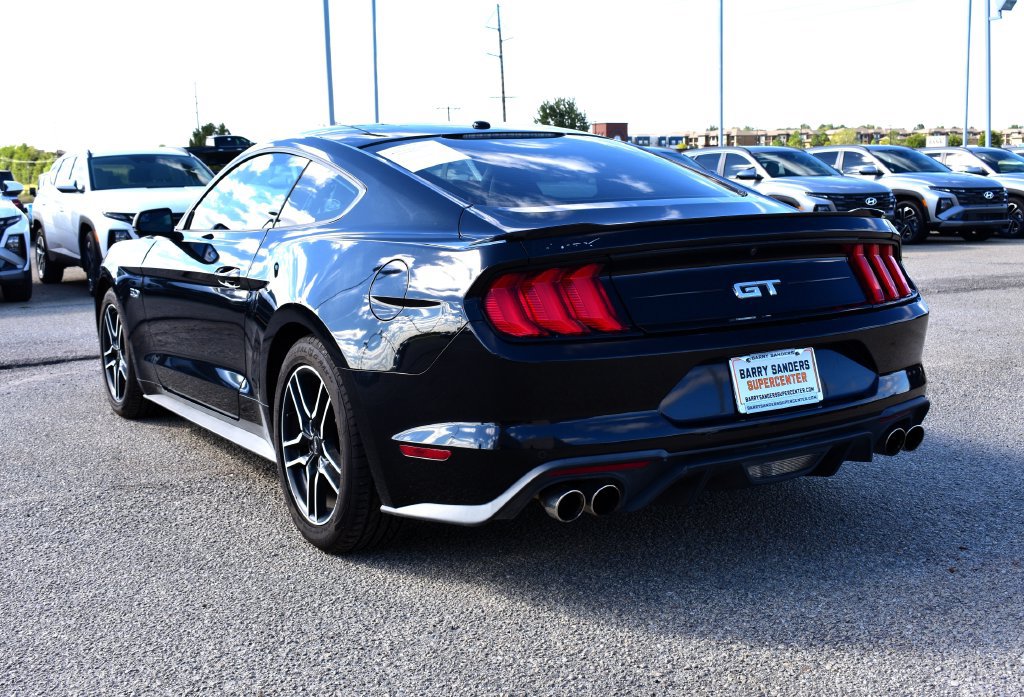 Used 2020 Ford Mustang GT Premium RWD image 4