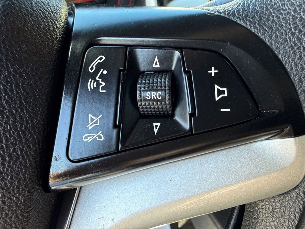 Used 2013 Chevrolet Camaro LS RWD image 11