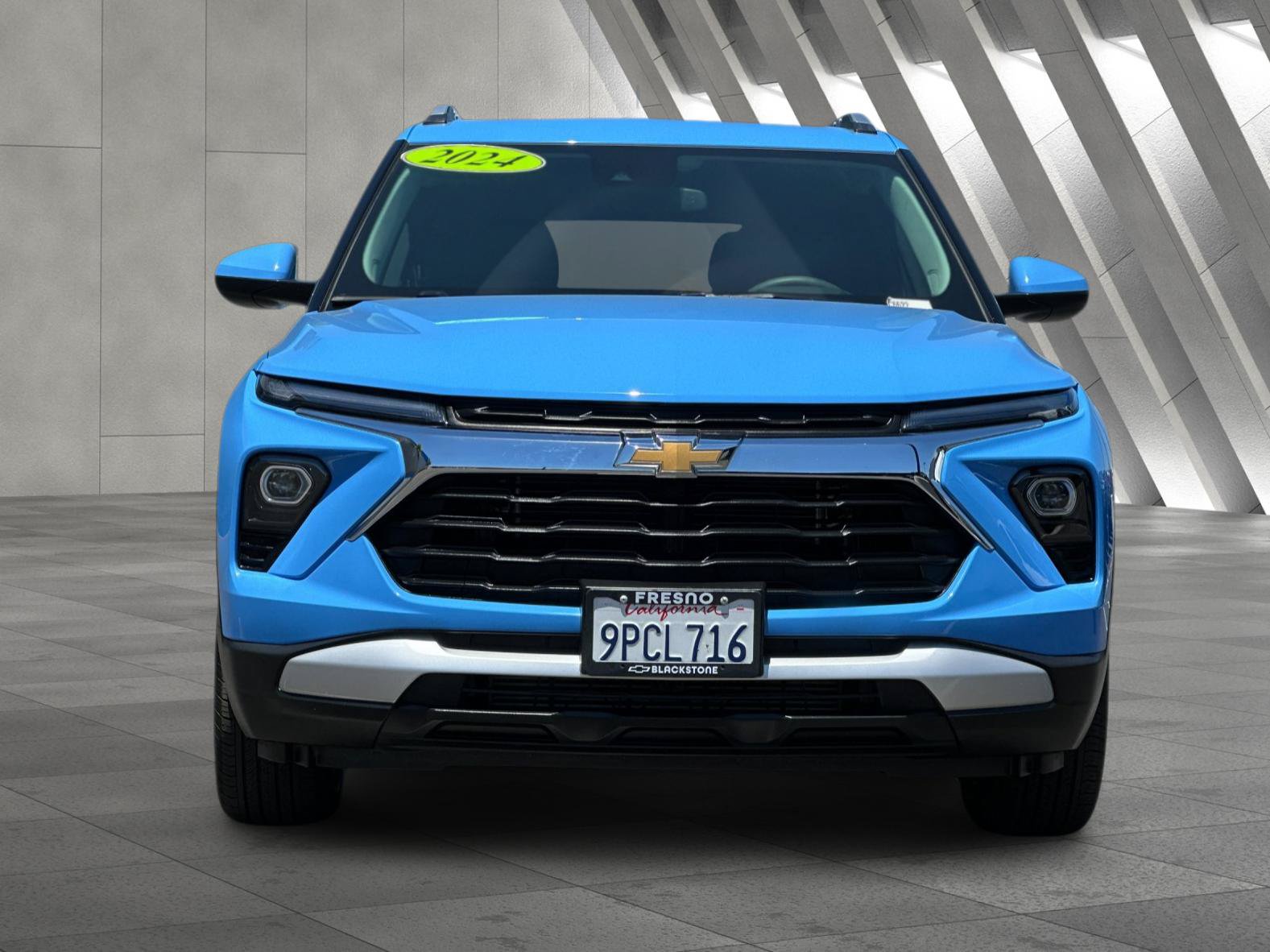 Used 2024 Chevrolet TrailBlazer LT w/ Driver Confidence Package FWD image 9