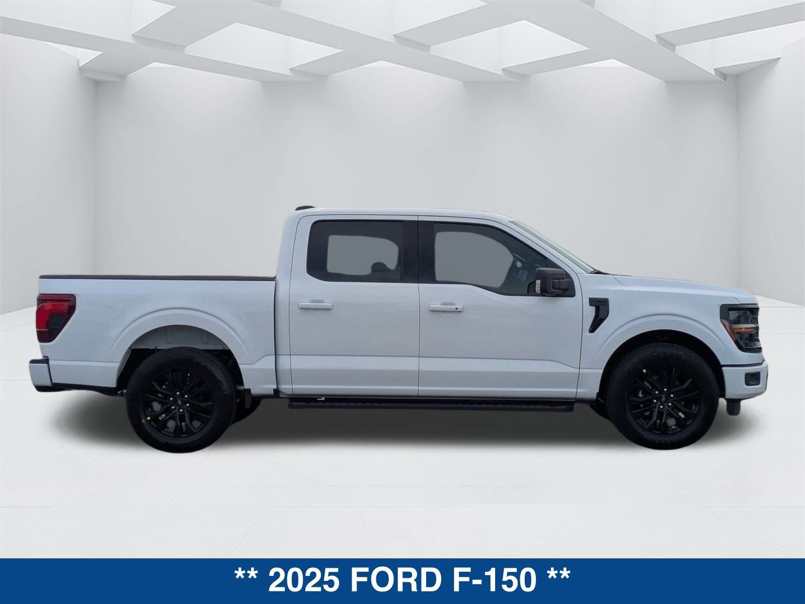 New 2025 Ford F150 XLT w/ Equipment Group 302A MID image 3