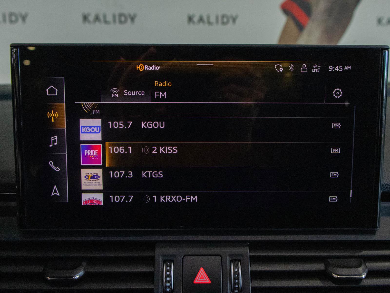 Used 2023 Audi SQ5 Prestige w/ Prestige Package image 9