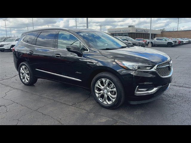Used 2020 Buick Enclave Avenir w/ Avenir Technology Package AWD/4WD image 2