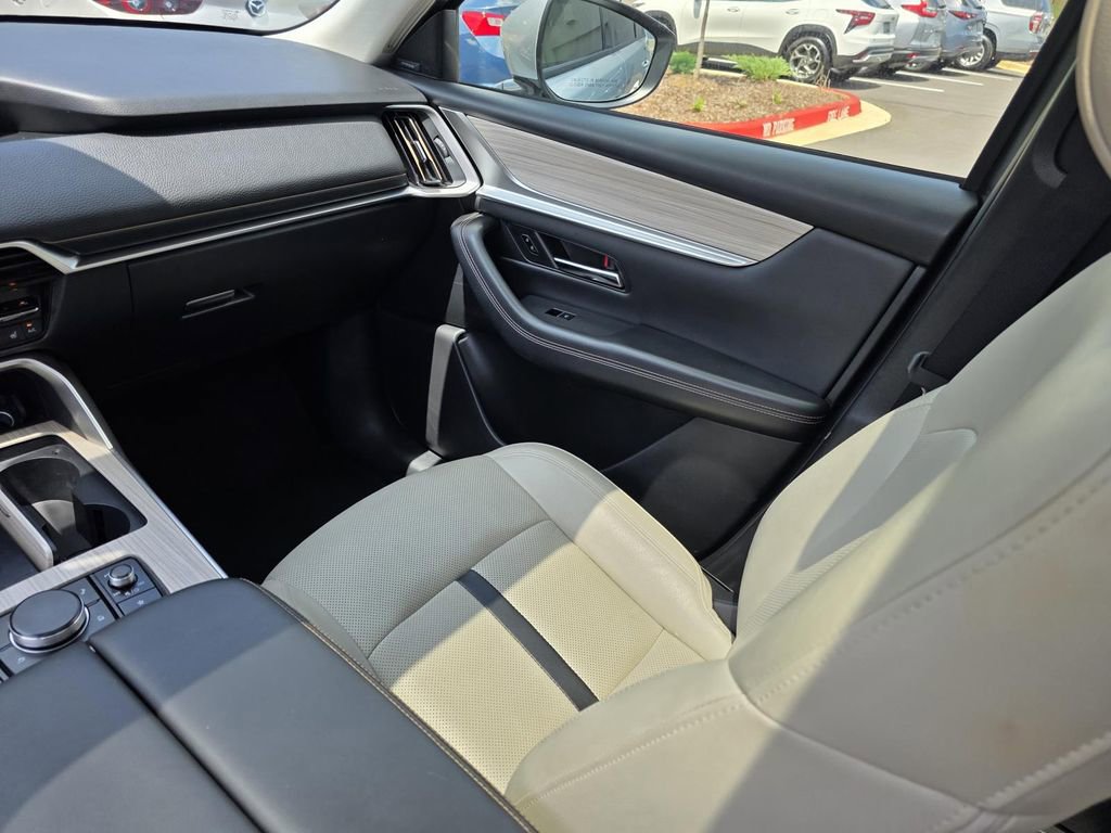 Used 2024 MAZDA CX-90 3.3 Turbo w/ Premium Package AWD/4WD image 28