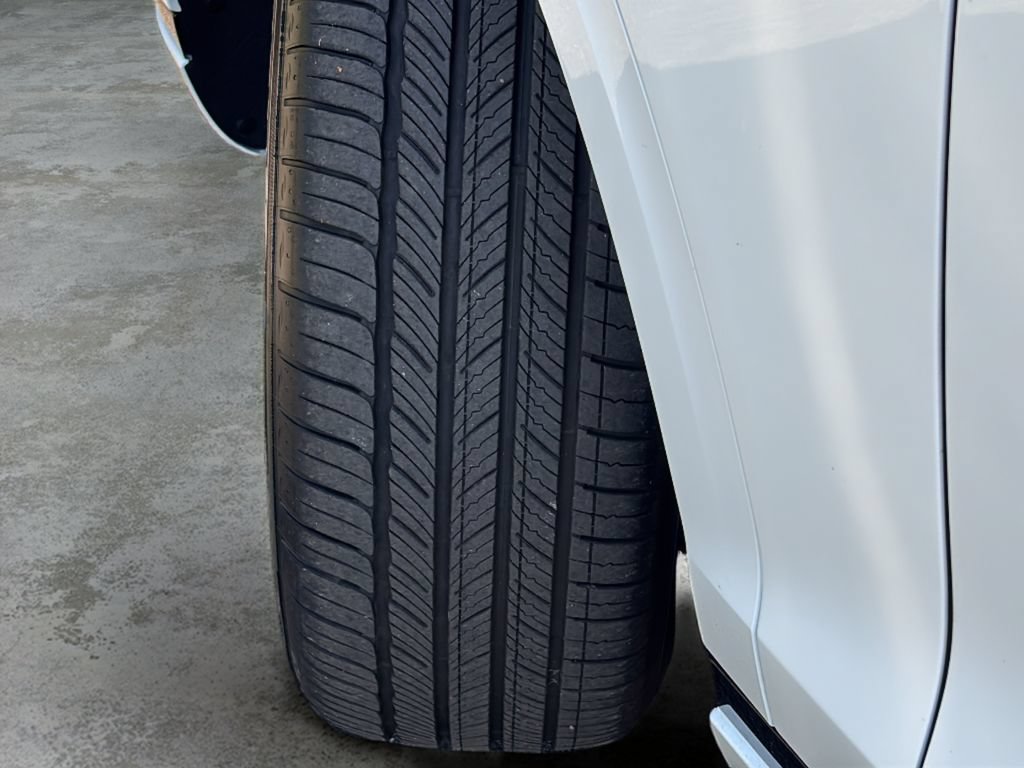 Certified 2026 Genesis GV70 3.5T Sport Advanced AWD/4WD image 45