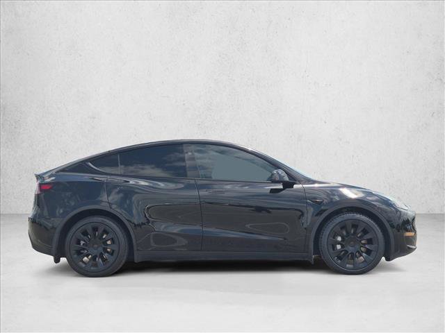Used 2024 Tesla Model Y Long Range AWD/4WD image 4