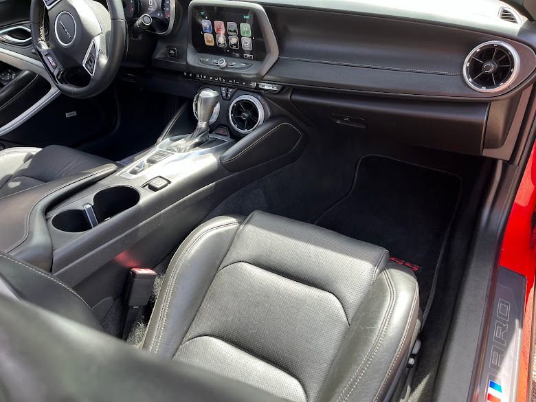 Used 2018 Chevrolet Camaro SS image 39