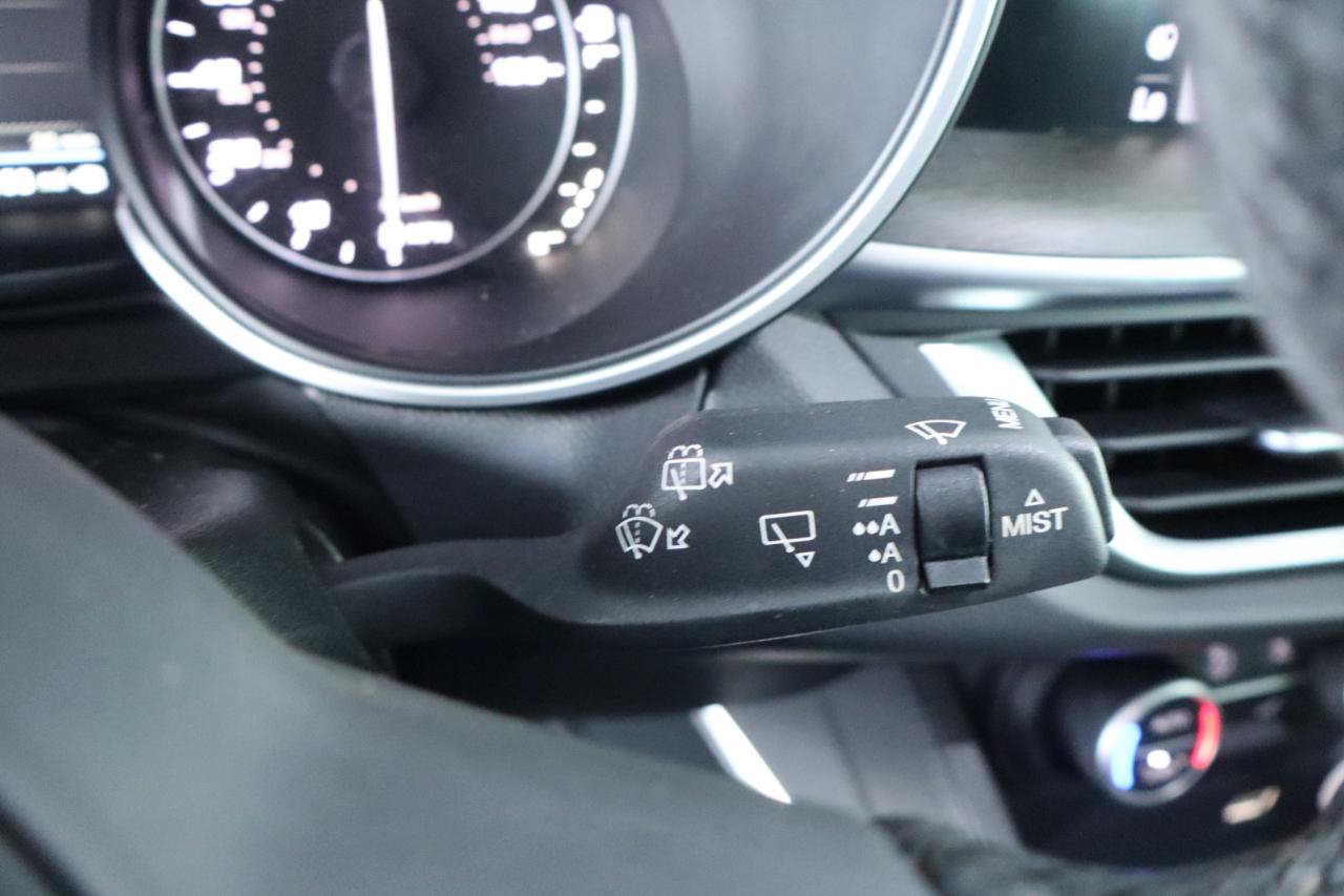 Used 2021 Alfa Romeo Stelvio Ti w/ Nero Edizione AWD/4WD image 27