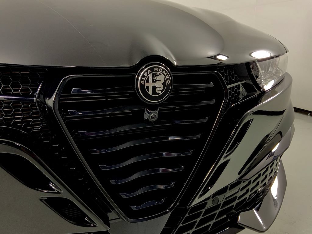 New 2026 Alfa Romeo Tonale w/ Quick Order Package 23H Volce AWD/4WD image 7