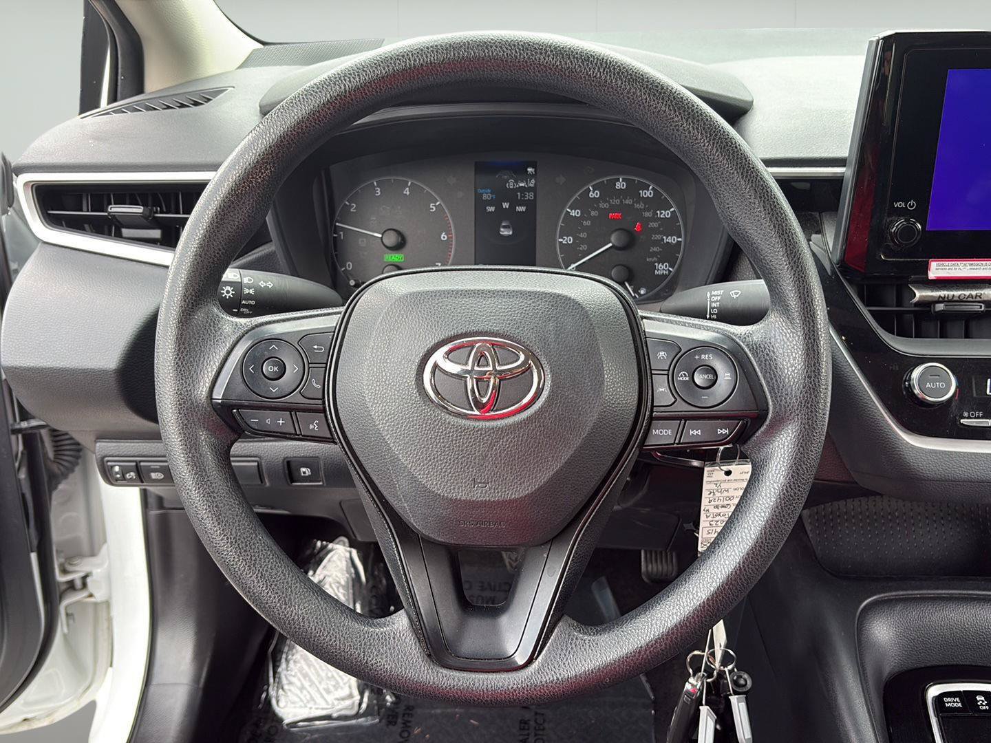 Used 2023 Toyota Corolla LE AWD/4WD image 13