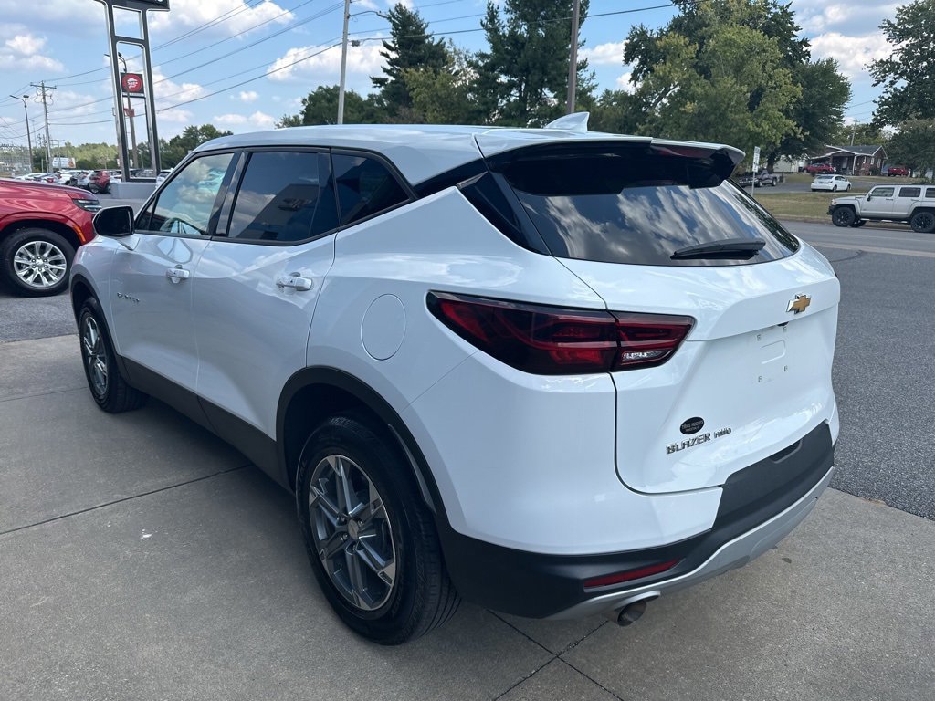 Used 2025 Chevrolet Blazer LT image 7