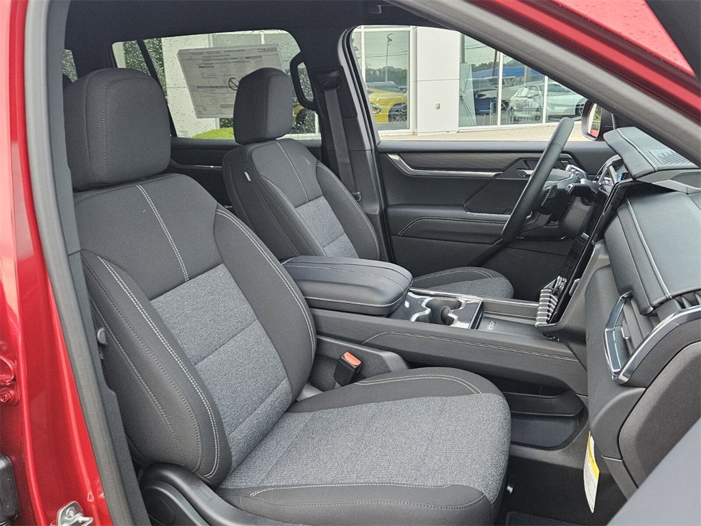 New 2025 GMC Acadia Elevation image 17