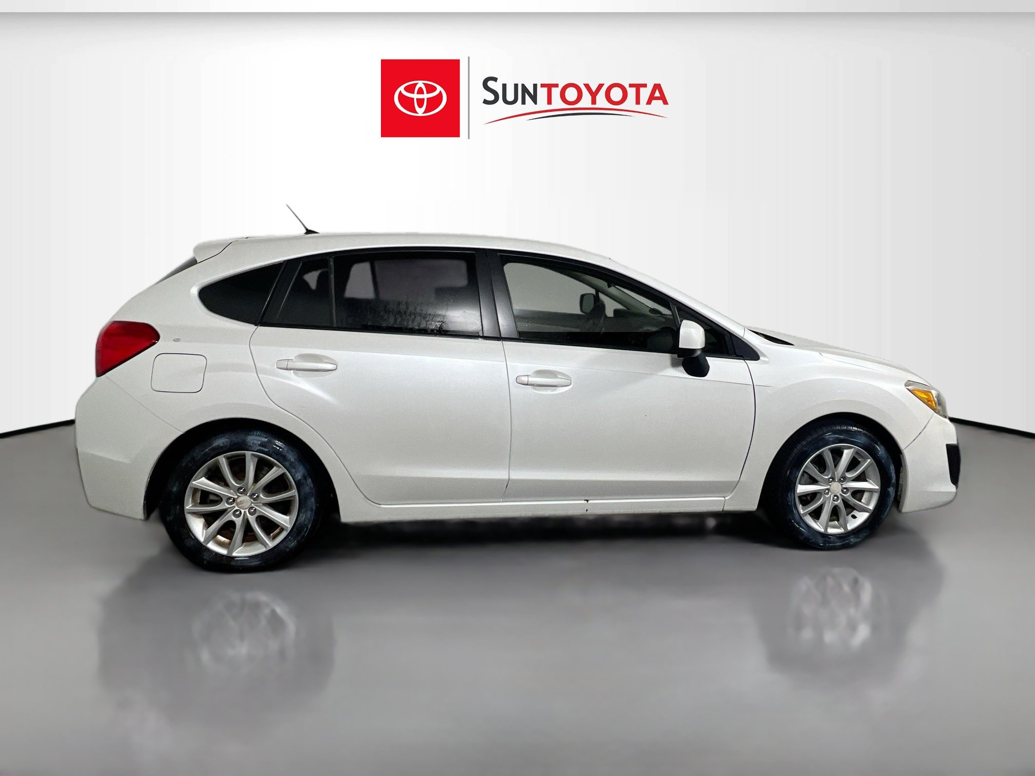 Used 2013 Subaru Impreza 2.0i Premium AWD/4WD image 2