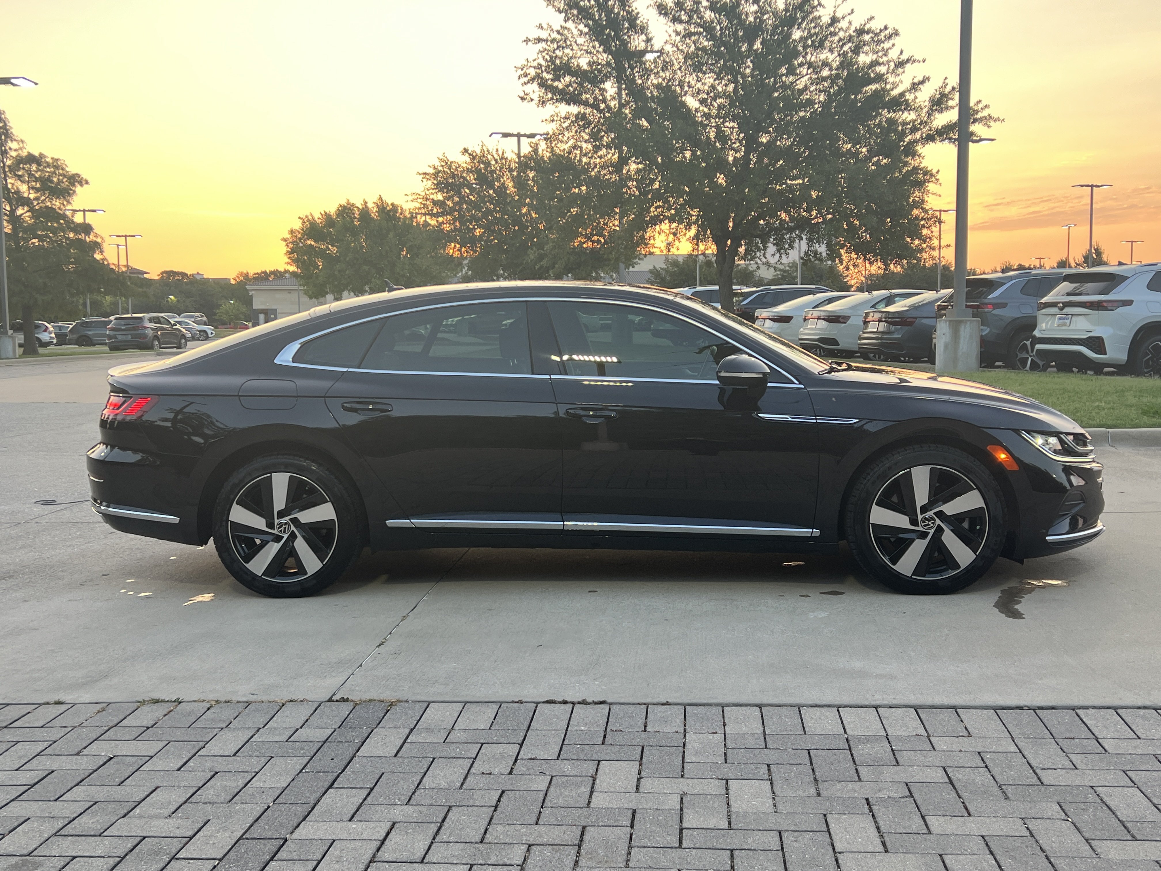 Certified 2021 Volkswagen Arteon SE w/ Arteon MDO Package FWD image 10