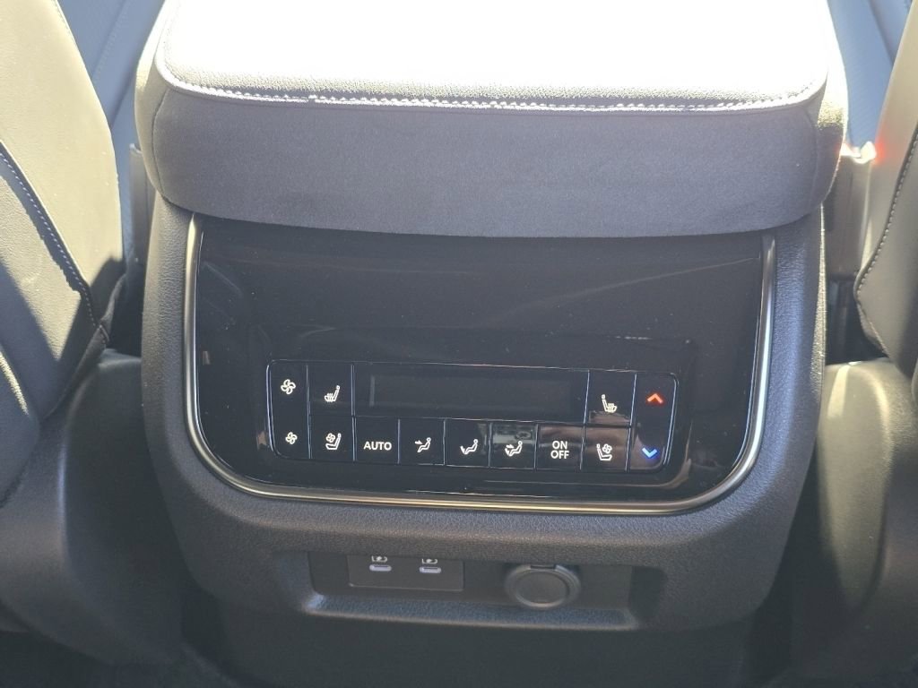 New 2026 INFINITI QX80 4WD w/ Sport Exterior Package image 26