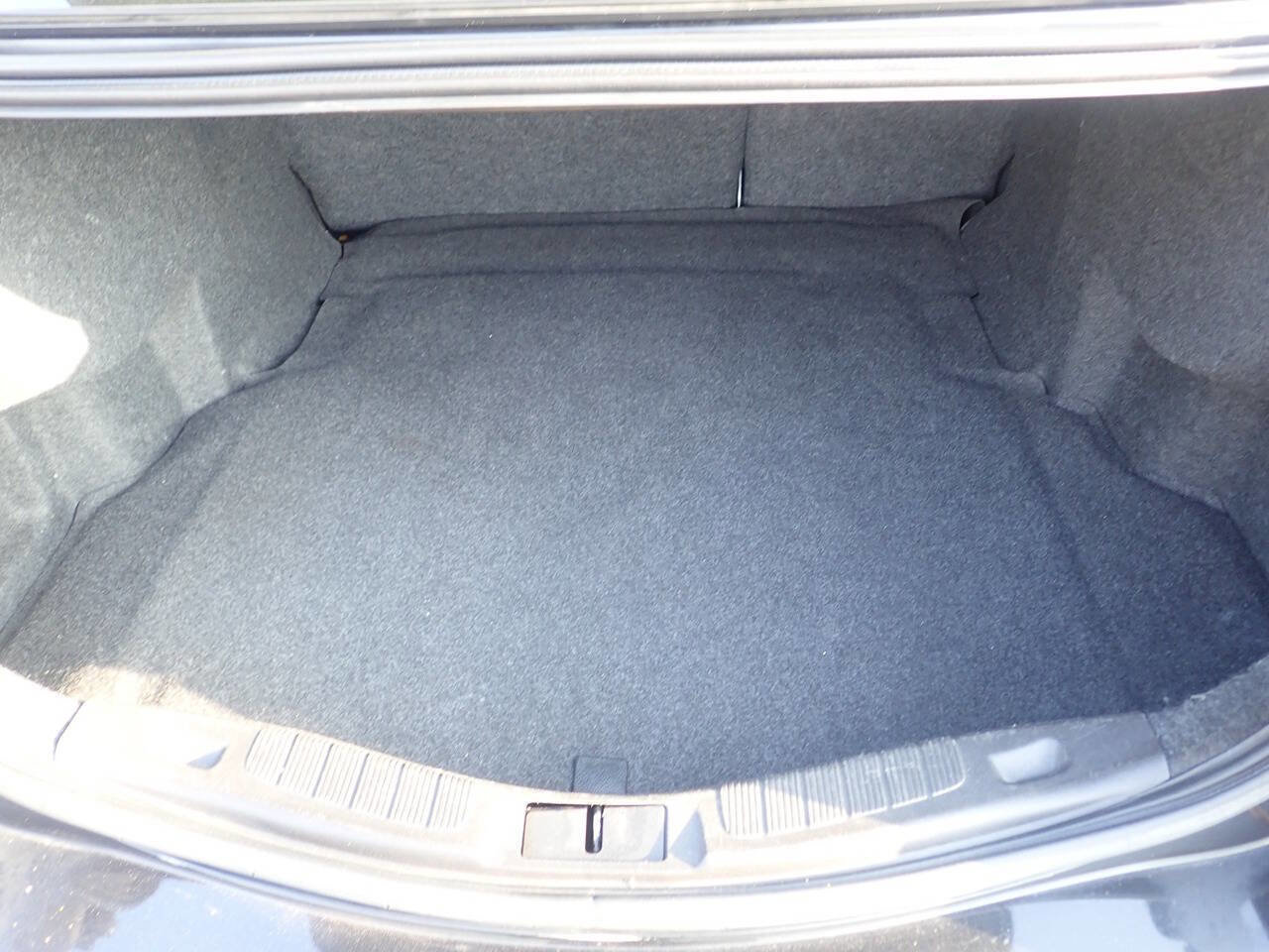 Used 2014 Ford Fusion SE w/ Equipment Group 202A image 17