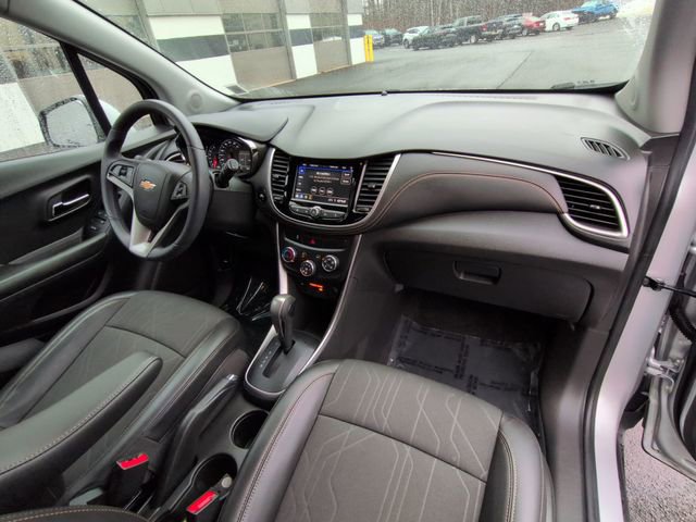 Used 2022 Chevrolet Trax LT w/ LT Convenience Package image 27