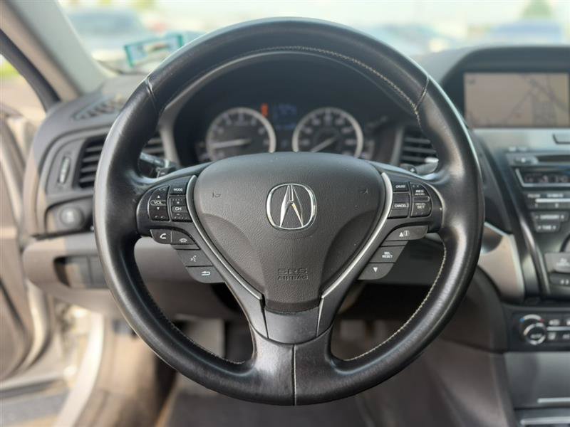 Used 2014 Acura ILX w/ Technology Package FWD image 11
