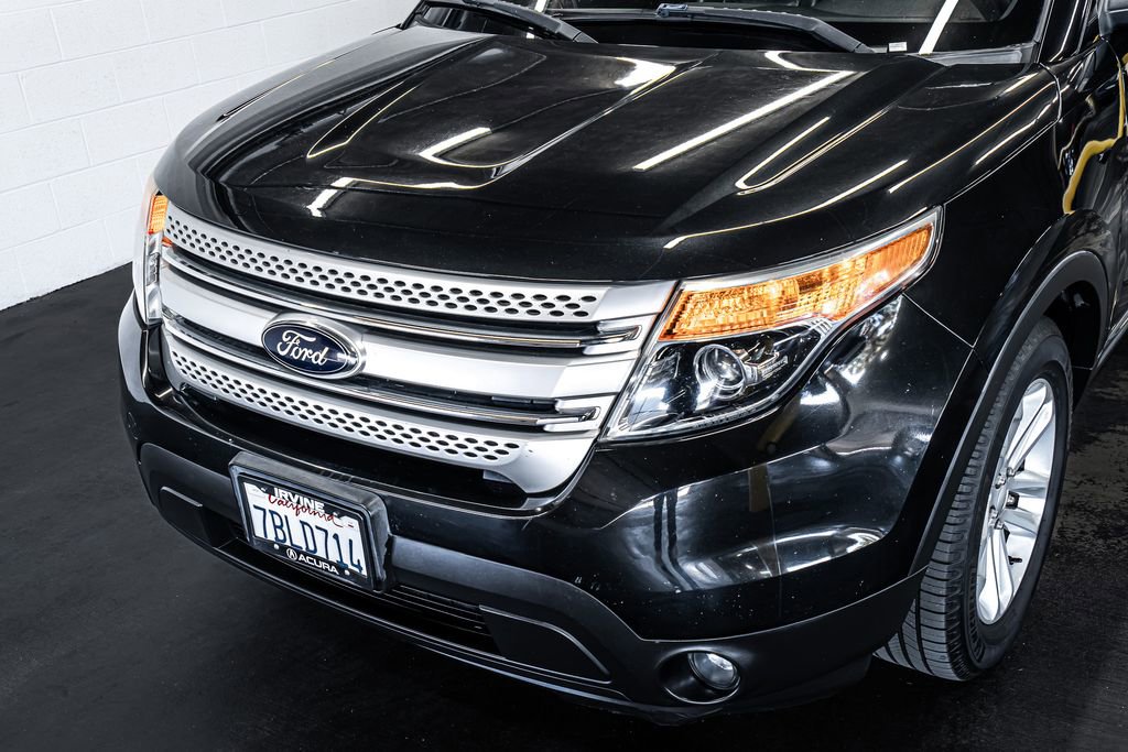 Used 2013 Ford Explorer XLT image 11