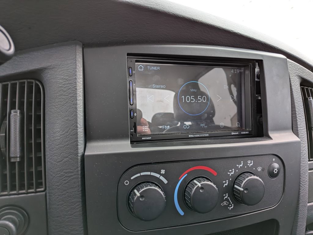 Used 2004 Dodge Ram 1500 Truck ST image 19