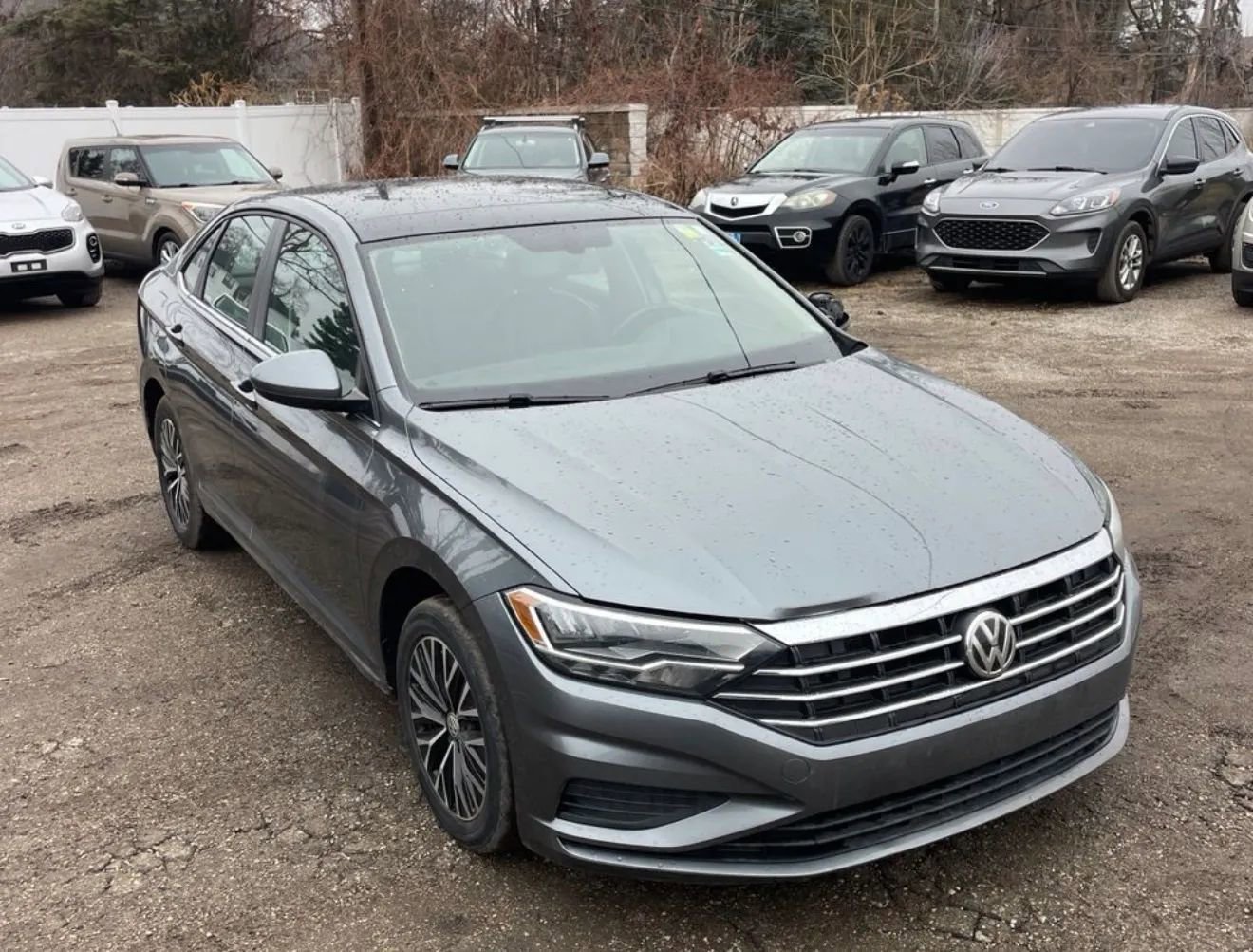 Used 2019 Volkswagen Jetta SE w/ Cold Weather Package FWD image 4