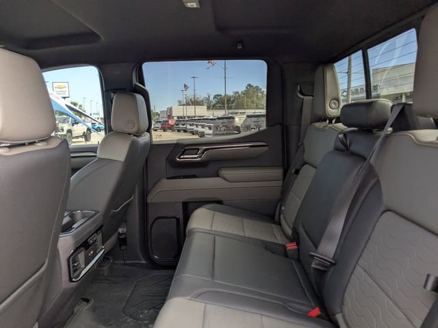 Used 2024 Chevrolet Silverado 1500 ZR2 image 14