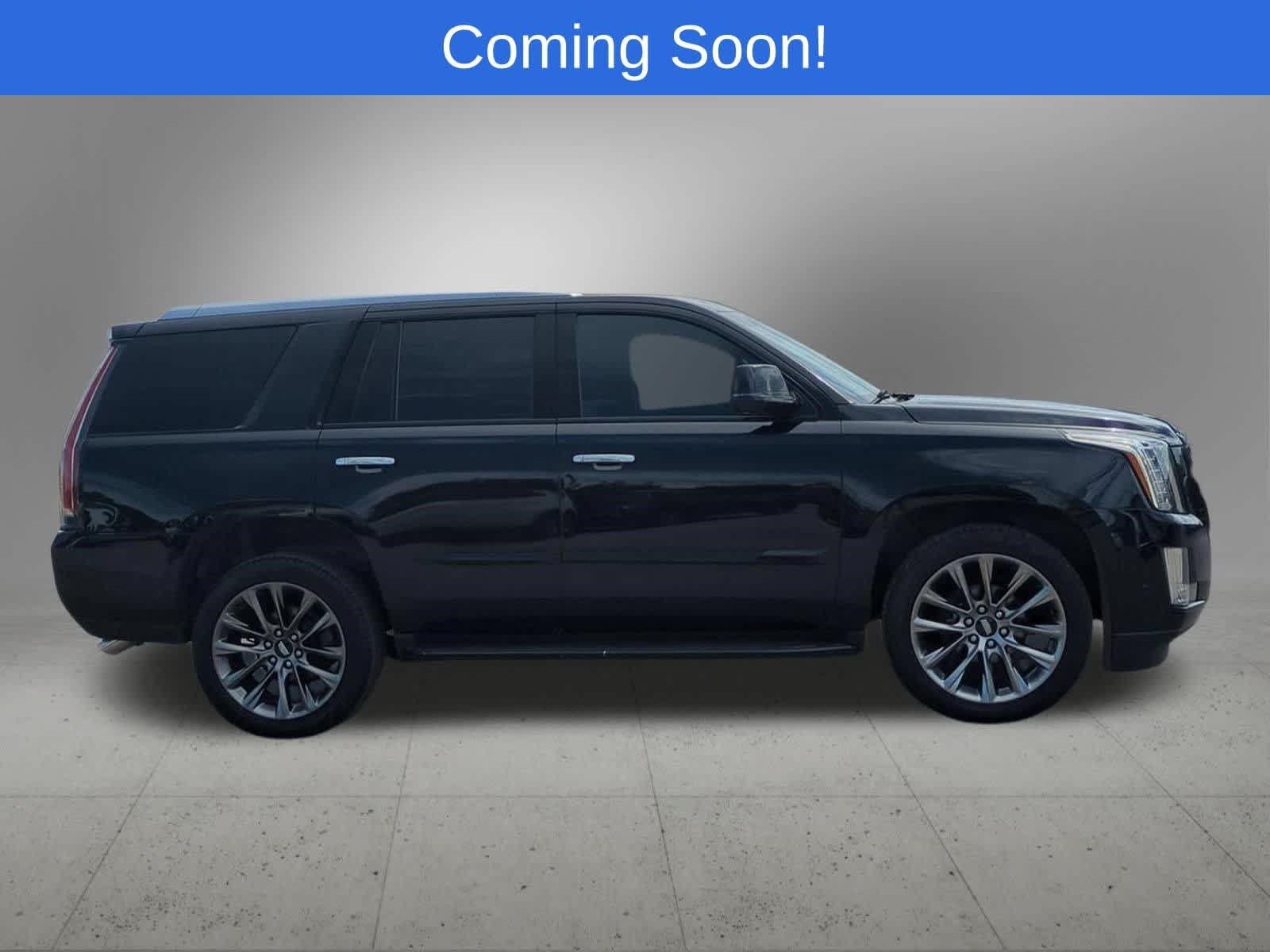 Used 2020 Cadillac Escalade Luxury w/ Escalade Sport Edition AWD/4WD image 7