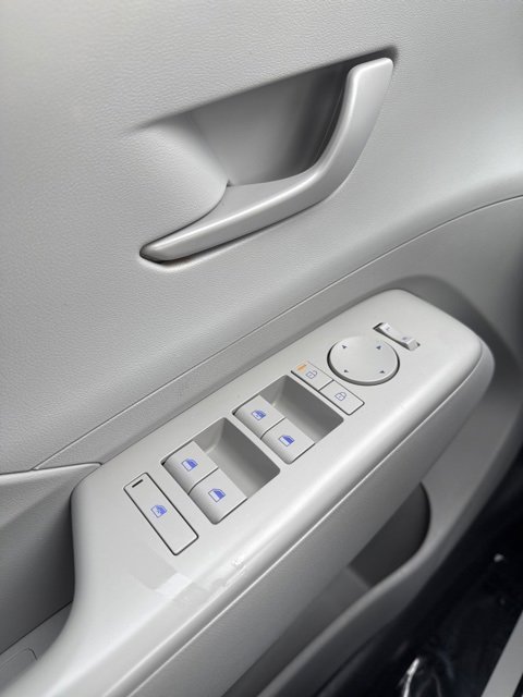 Used 2024 Hyundai Kona SEL image 20