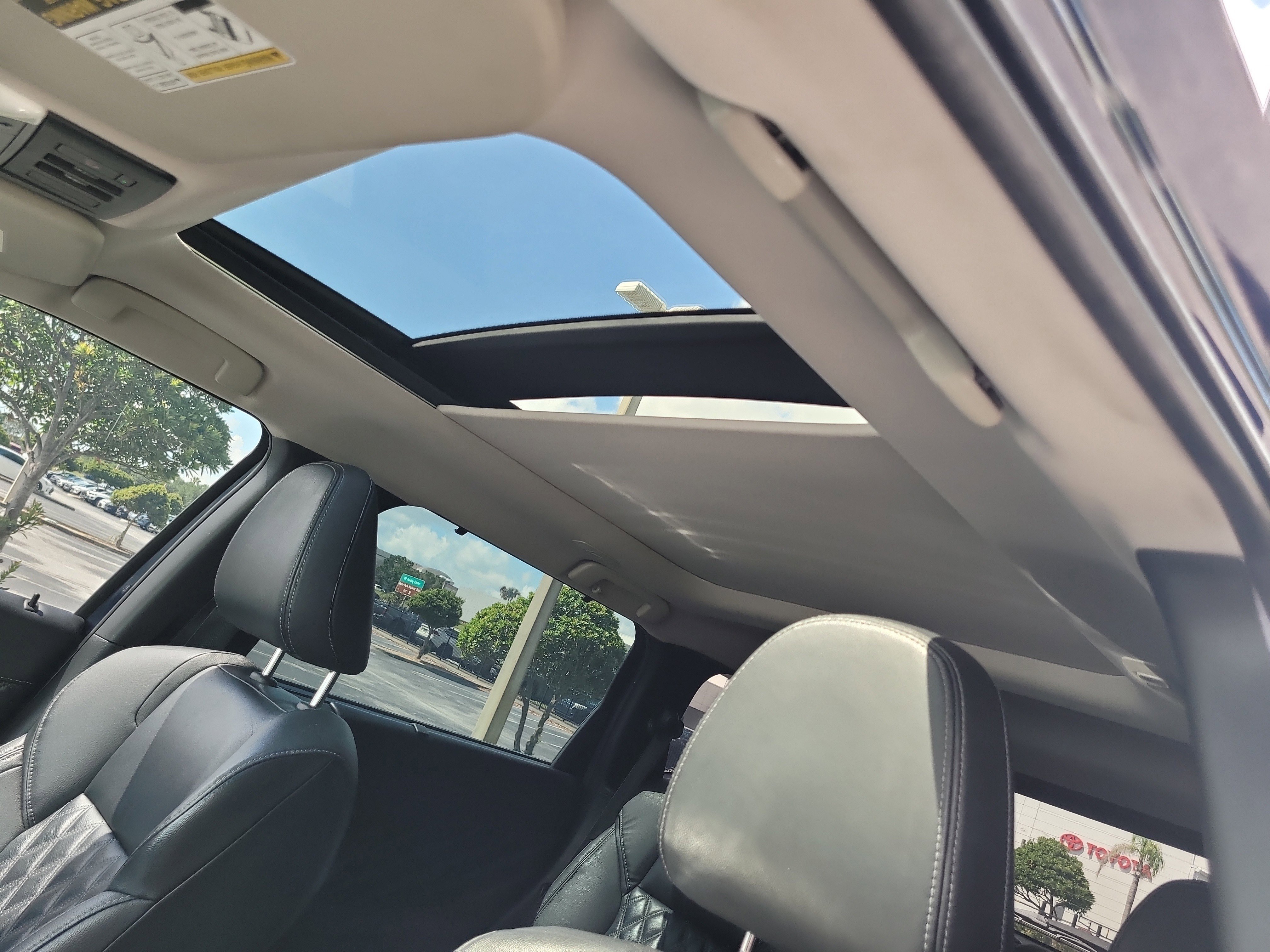 Used 2023 Mitsubishi Outlander SEL FWD image 23