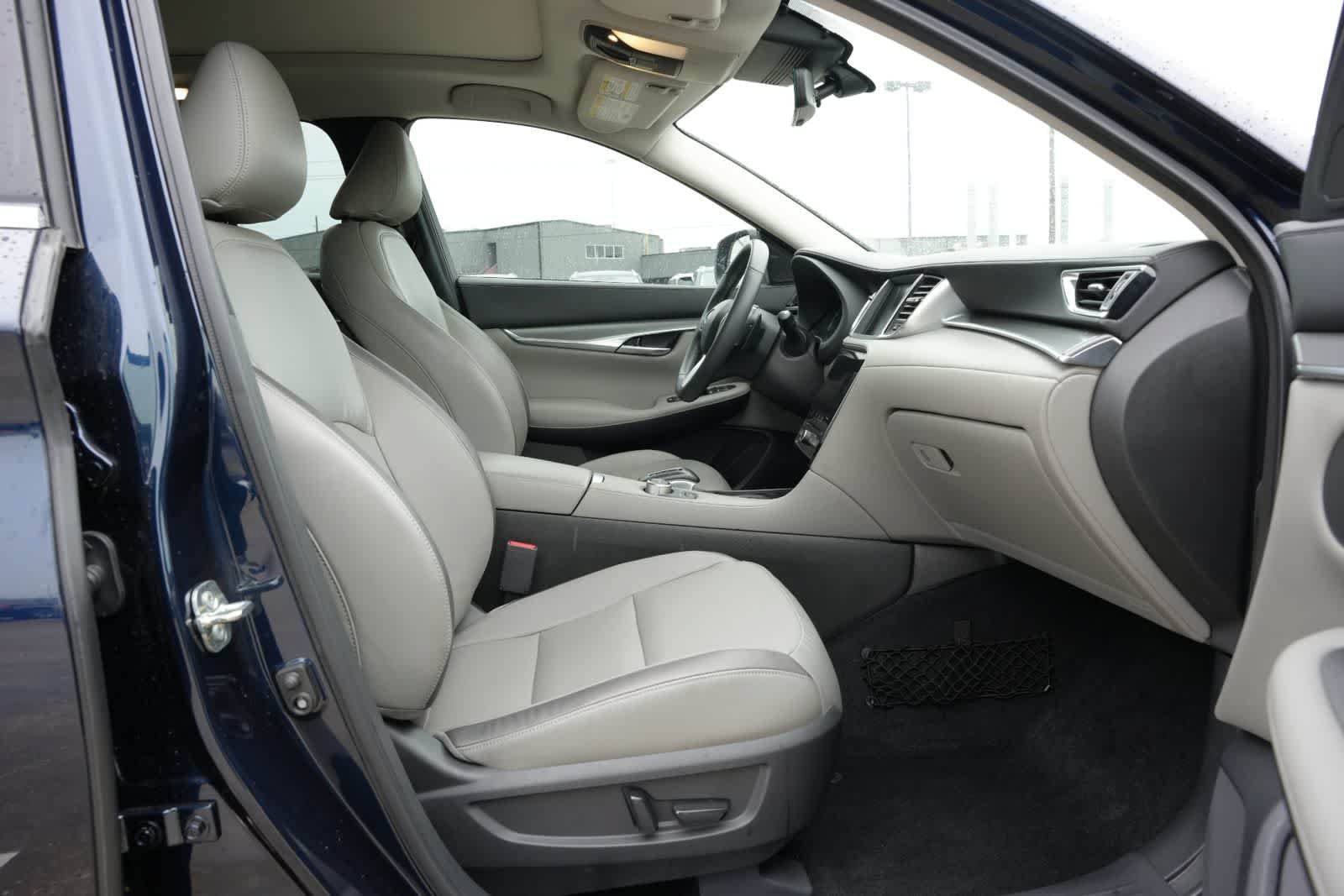 Certified 2023 INFINITI QX50 Luxe w/ Cargo Package FWD image 22
