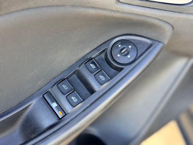Used 2017 Ford Focus SE image 16