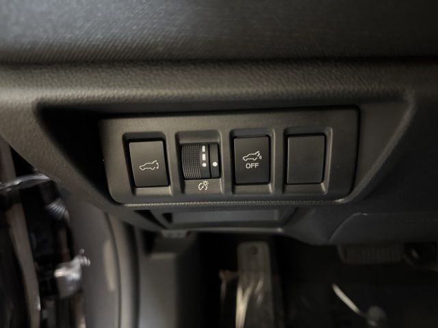 Certified 2025 Subaru Outback Premium image 18